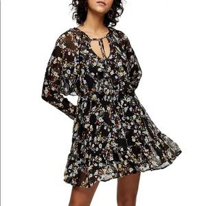 NEW Topshop Flounce V-Neck Long Sleeve Minidress